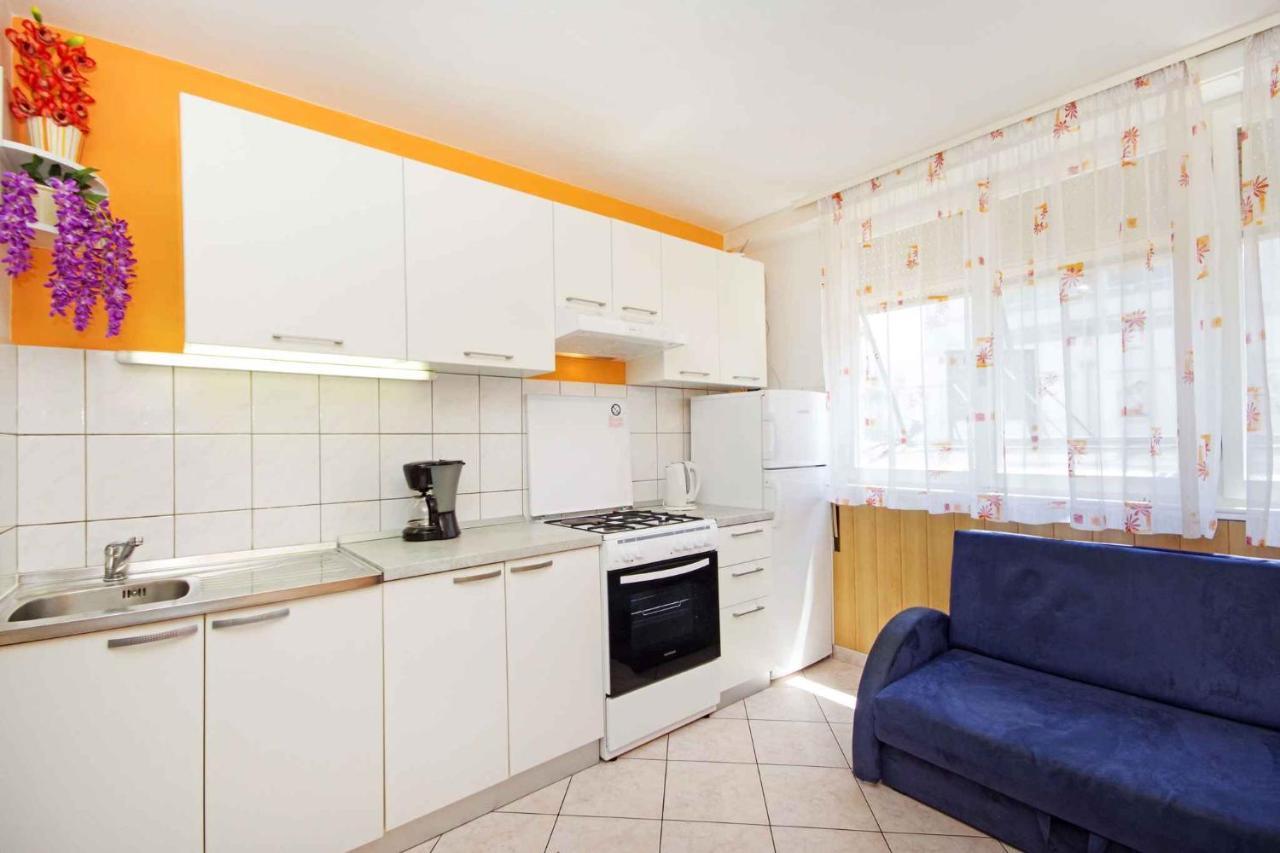 Apartmán Two-bedroom In Makarska/makarska Riviera 6709
