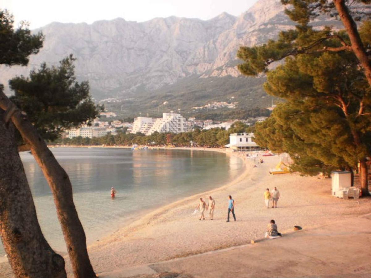 Two-bedroom In Makarska/makarska Riviera 6709 Makarská